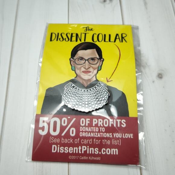 Ruth Bader Ginsburg Dissent Collar Enamel Pin Hat, Lapel, Jacket or Backpack - Picture 1 of 3